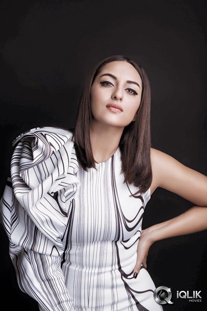 Sonakshi-Sinha